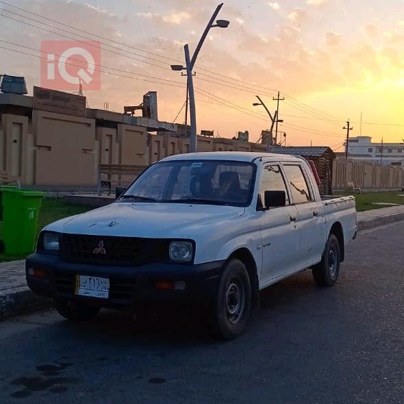 میتسوبیشی L200